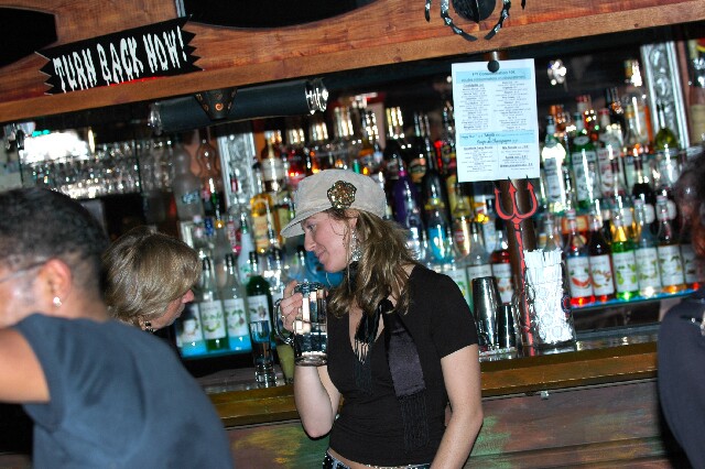 min 2005 11 06 sharkys 168